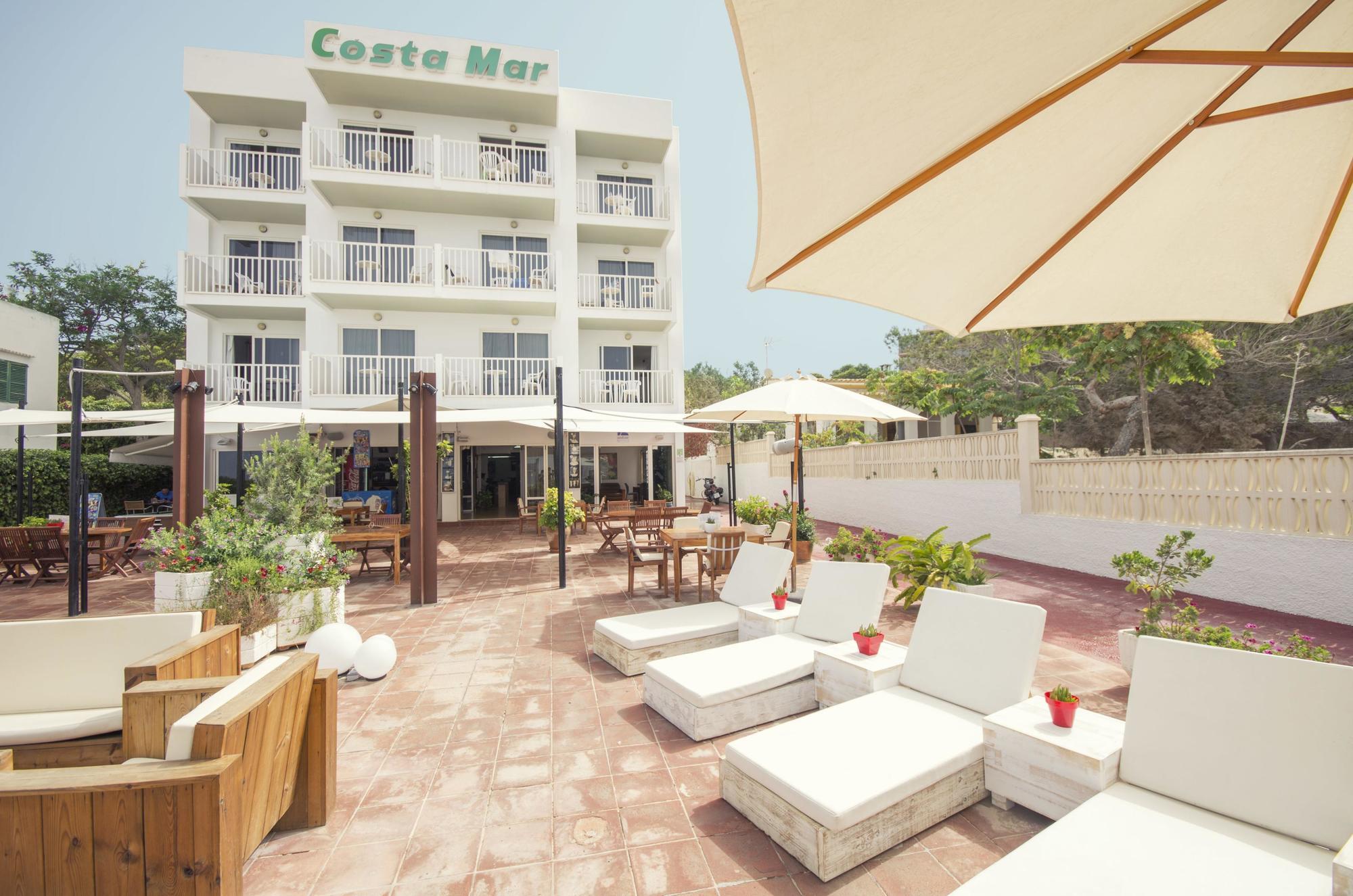 Aparthotel Wi-Ki-Woo (Adults Only) à Sant Antoni de Portmany Extérieur photo