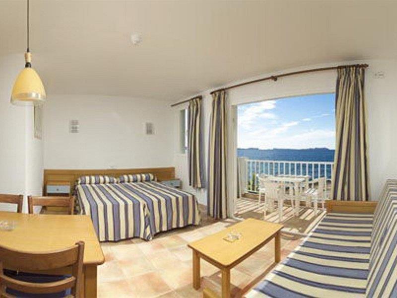 Aparthotel Wi-Ki-Woo (Adults Only) à Sant Antoni de Portmany Extérieur photo