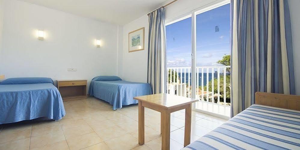 Aparthotel Wi-Ki-Woo (Adults Only) à Sant Antoni de Portmany Extérieur photo
